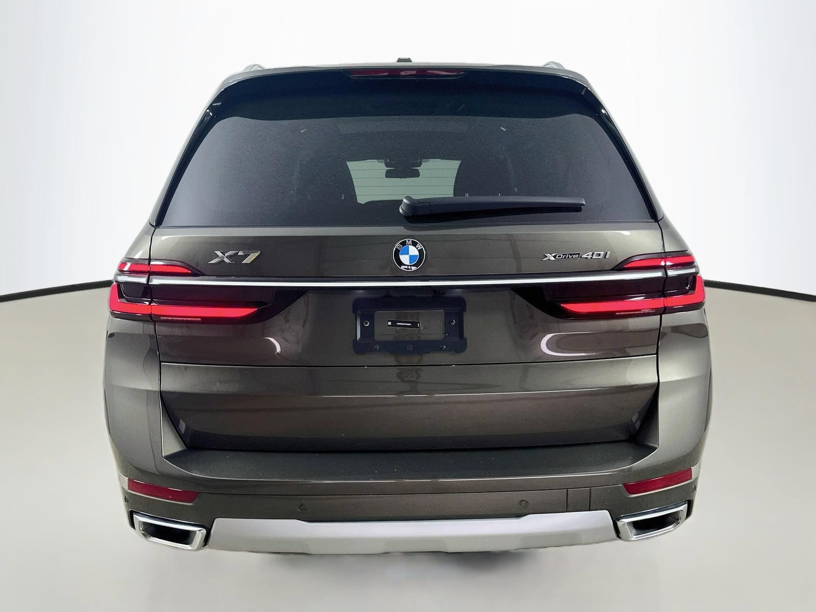 Used 2026 BMW X7 xDrive40i w/ Premium Package AWD/4WD image 6