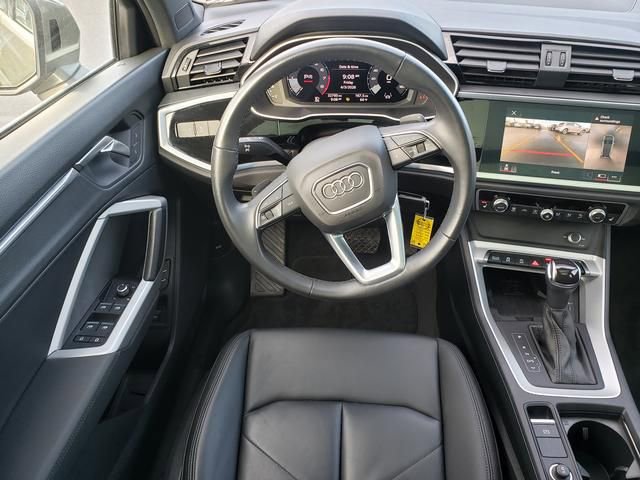 Used 2022 Audi Q3 2.0T Premium Plus w/ Premium Plus Package image 15