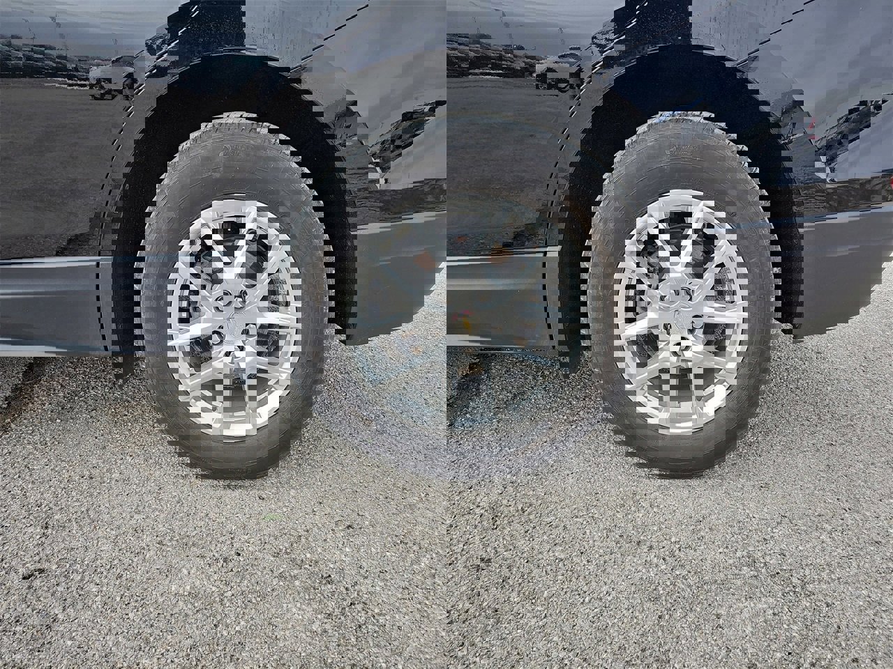 Used 2024 Chevrolet Equinox LS image 37