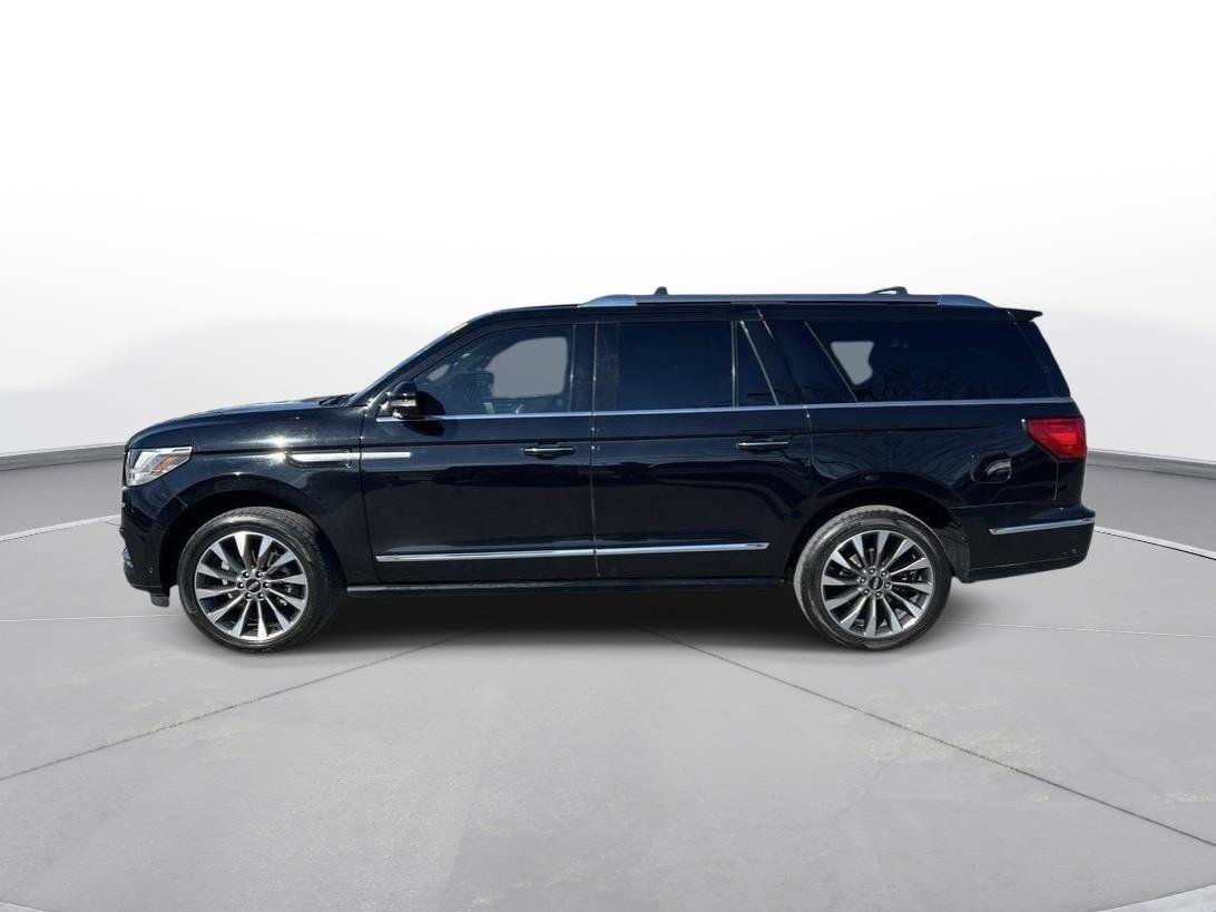 Used 2021 Lincoln Navigator L Reserve w/ Luxury Package image 2