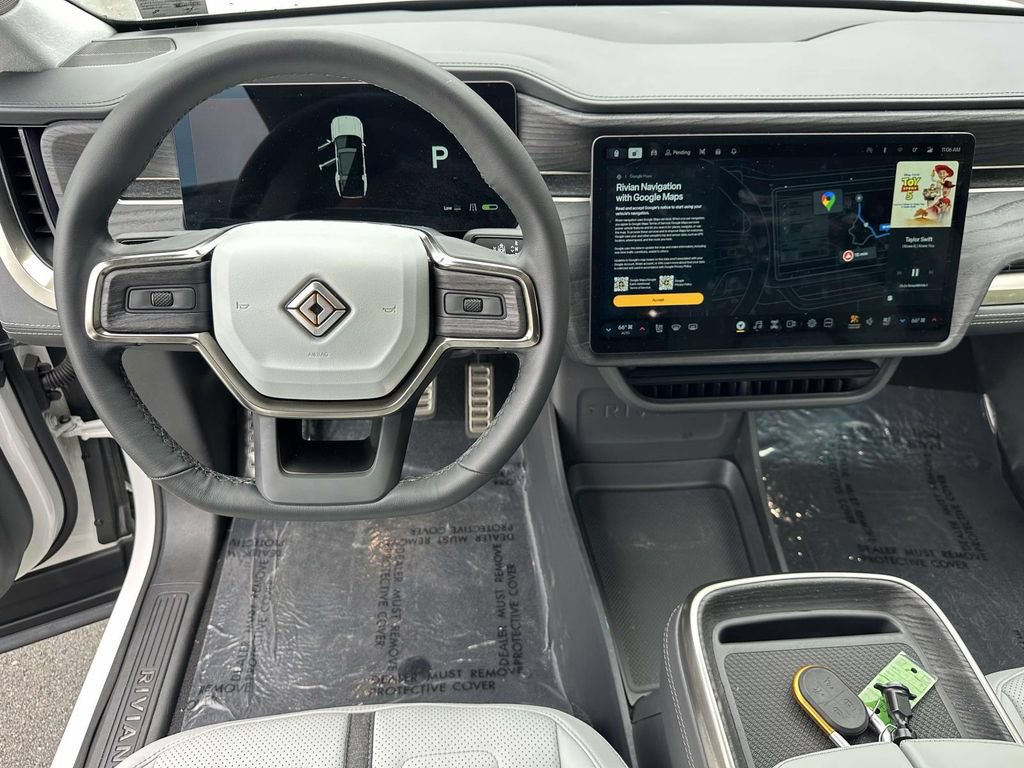 Used 2023 Rivian R1S Adventure AWD/4WD image 31