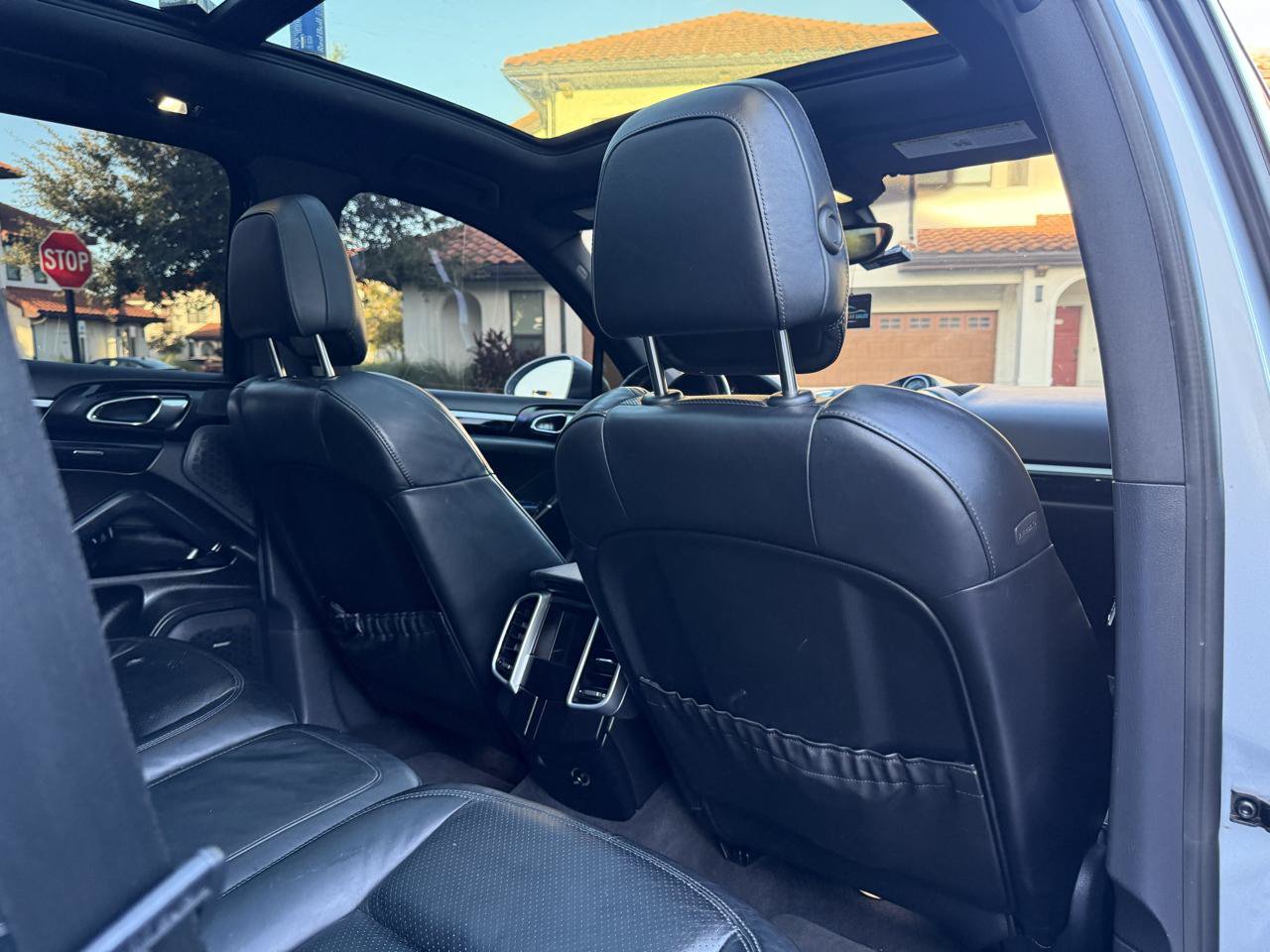 Used 2016 Porsche Cayenne S AWD/4WD image 52