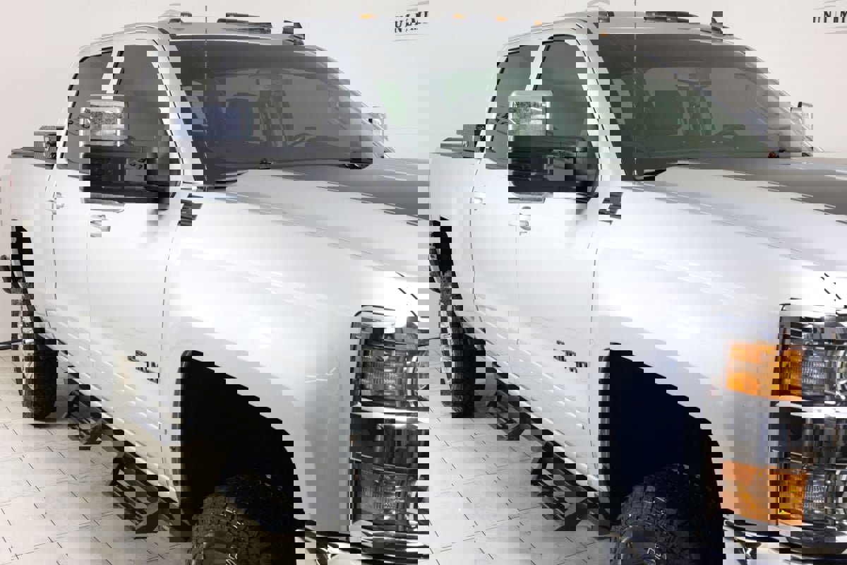 Used 2016 Chevrolet Silverado 2500 LT w/ LT Convenience Package image 39