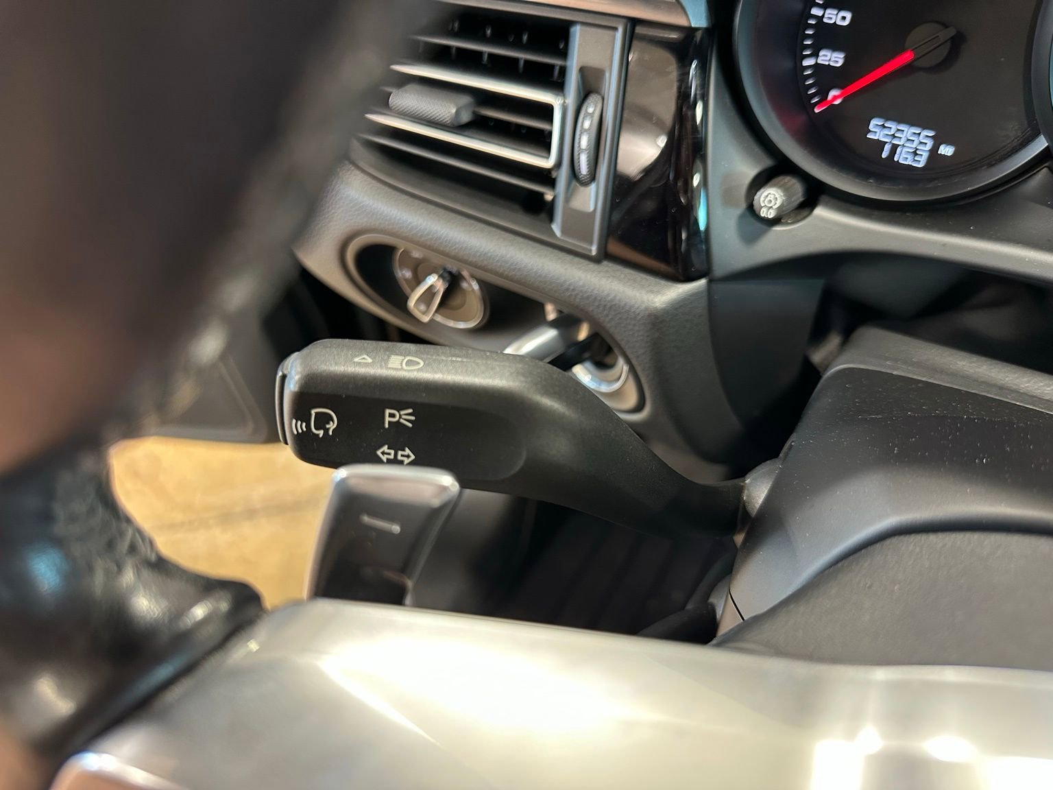 Used 2021 Porsche Macan S image 19