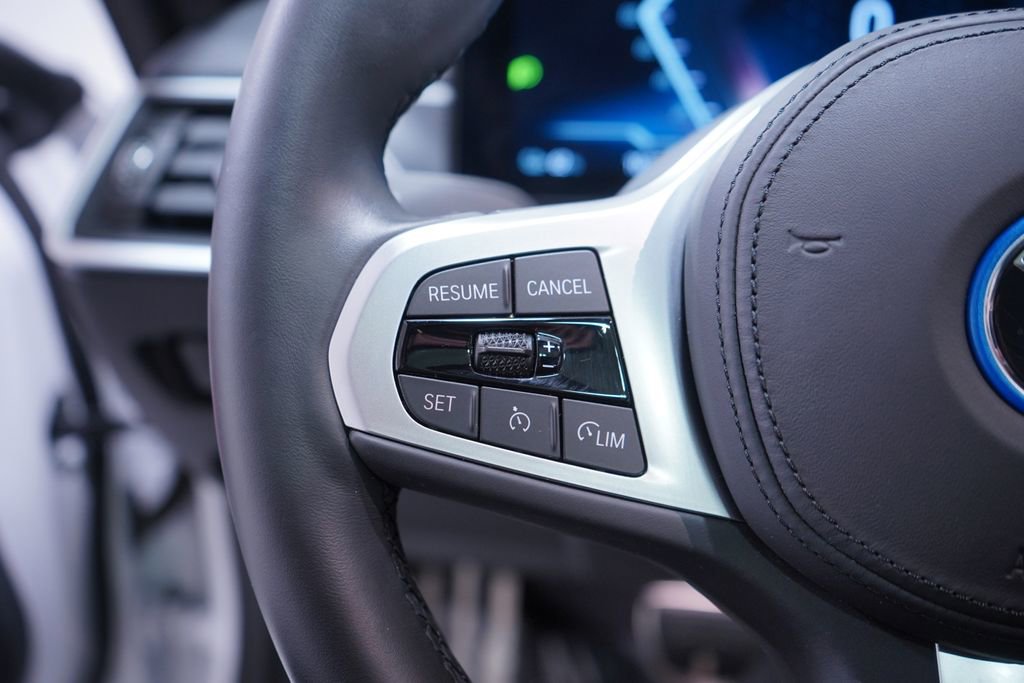 Used 2023 BMW i4 eDrive40 w/ M Sport Package image 20