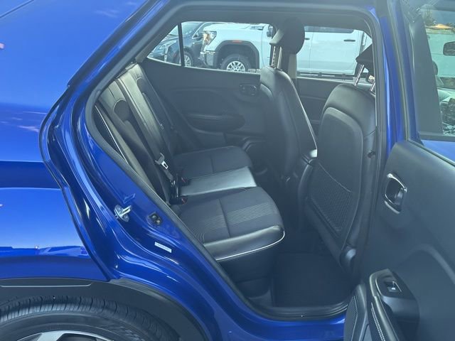 Used 2023 Hyundai Venue Limited w/ Cargo Package FWD image 35