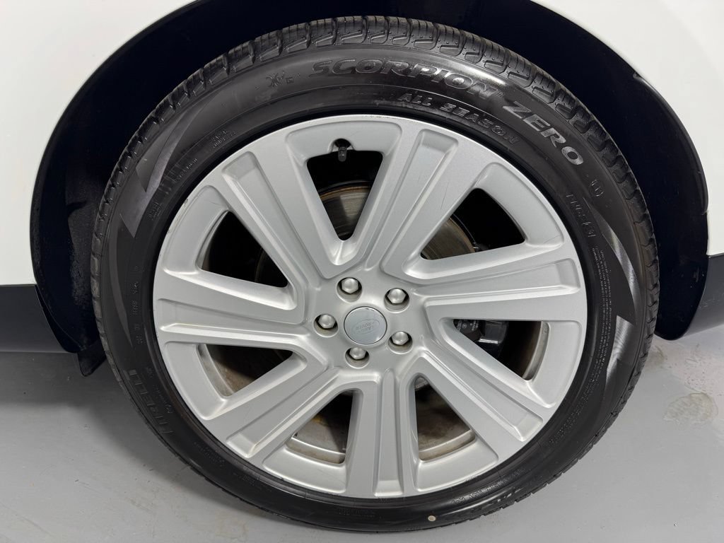 Used 2023 Land Rover Range Rover Long Wheelbase SE AWD/4WD image 29