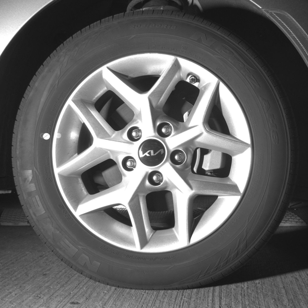 Used 2025 Kia Soul LX w/ LX Technology Package FWD image 13