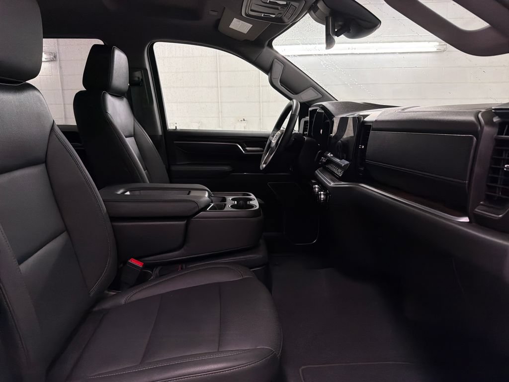 Used 2026 GMC Sierra 1500 SLT AWD/4WD image 30