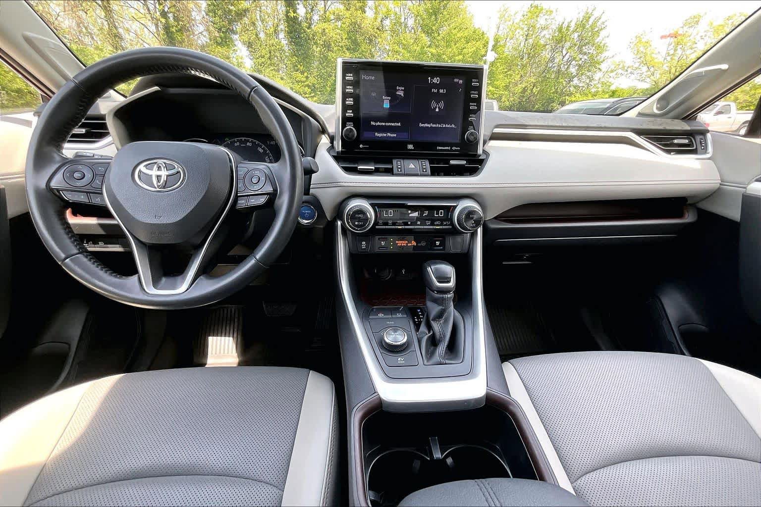 Certified 2022 Toyota RAV4 Limited image 31