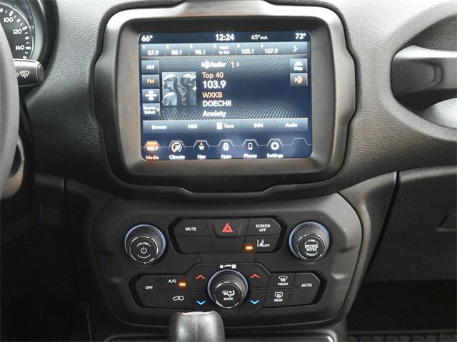 Used 2023 Jeep Renegade Latitude image 25
