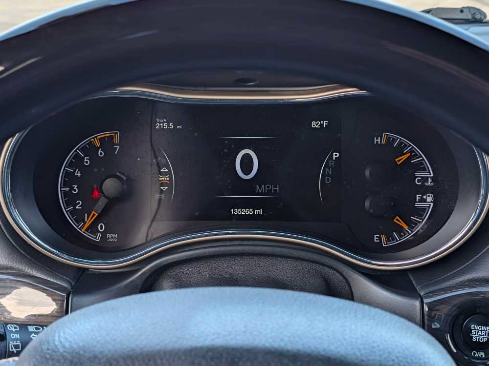 Used 2017 Jeep Grand Cherokee Overland AWD/4WD image 37