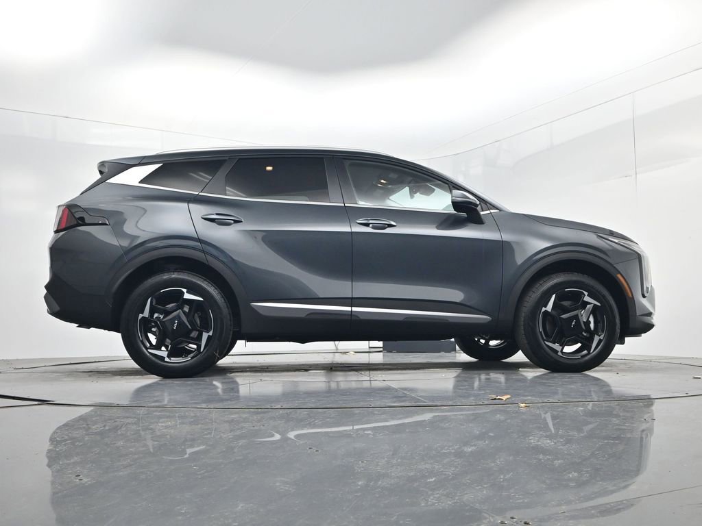 New 2026 Kia Sportage EX image 42