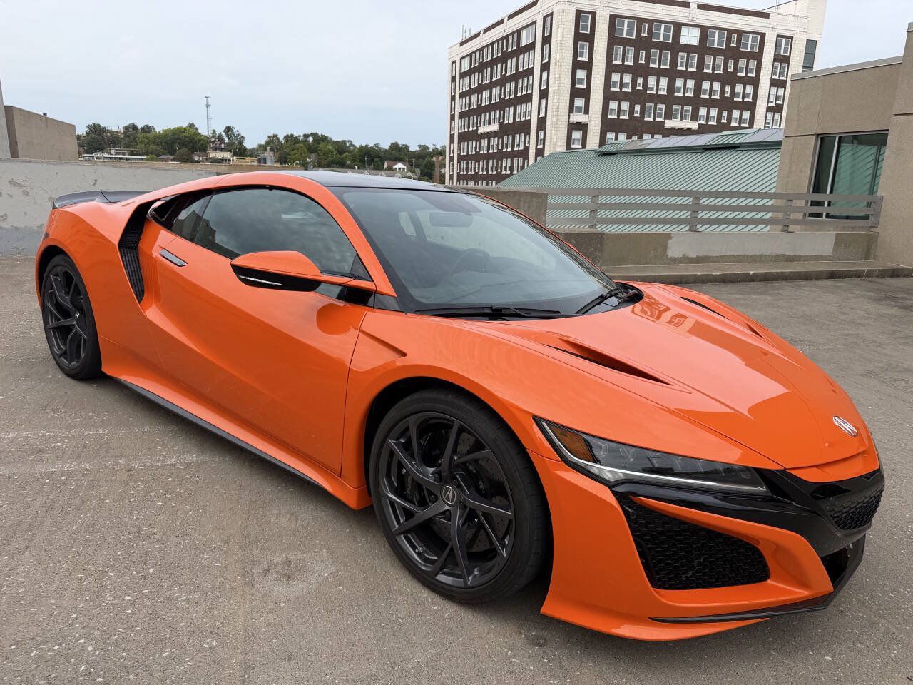 Used 2019 Acura NSX AWD/4WD image 3