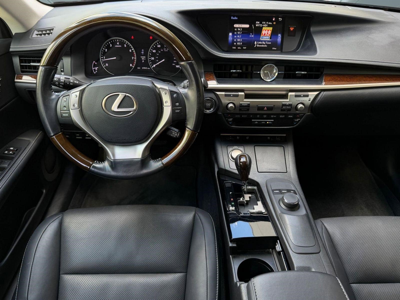 Used 2015 Lexus ES 350 w/ Premium Package FWD image 26