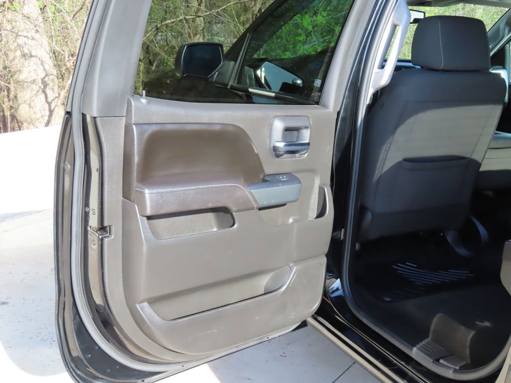 Used 2017 Chevrolet Silverado 1500 LT w/ All Star Edition AWD/4WD image 27