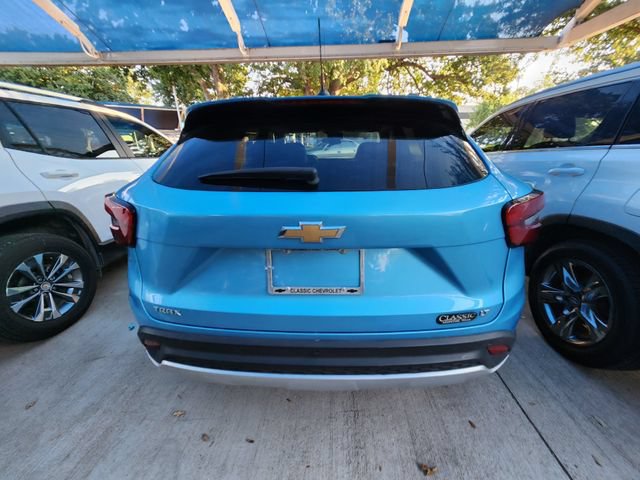 Used 2025 Chevrolet Trax LT w/ Driver Confidence Package FWD image 5