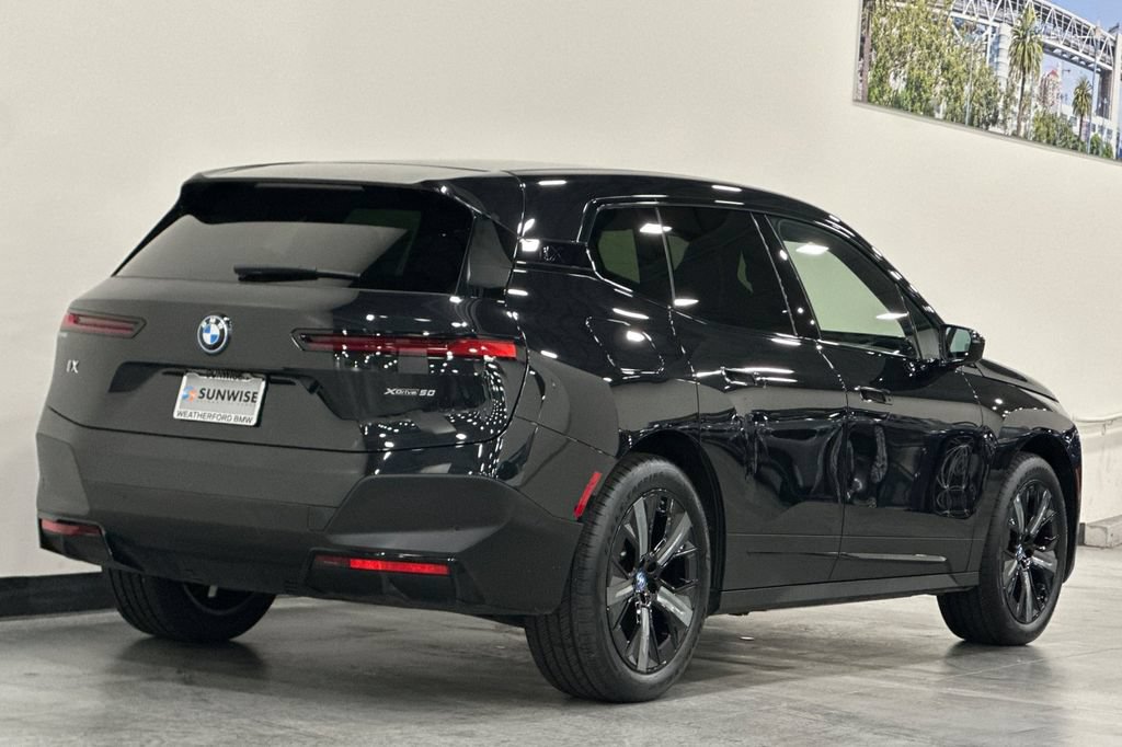 Certified 2024 BMW iX xDrive50 AWD/4WD image 4