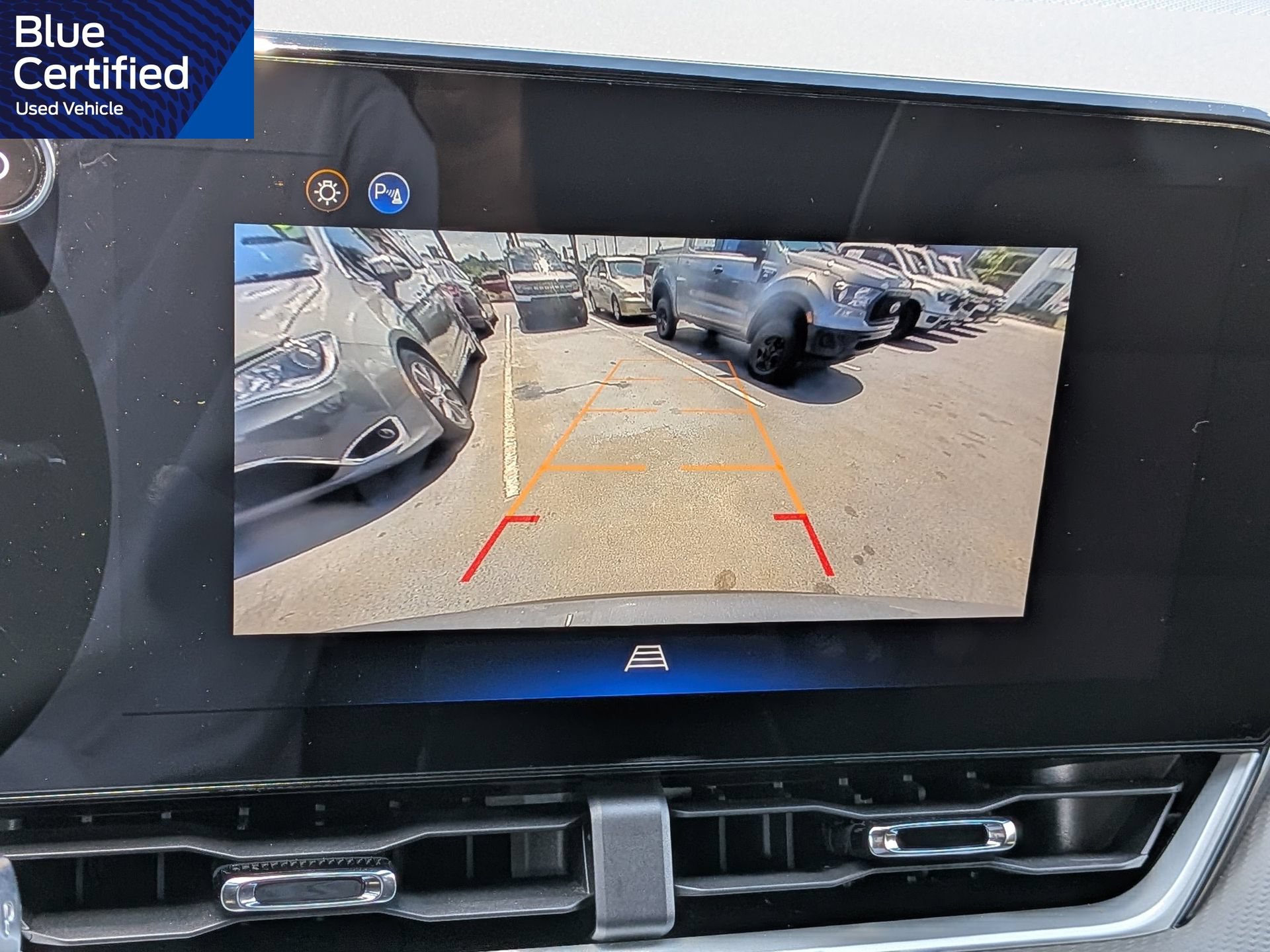 Used 2026 Chevrolet Equinox LT w/ Convenience Package II FWD image 25