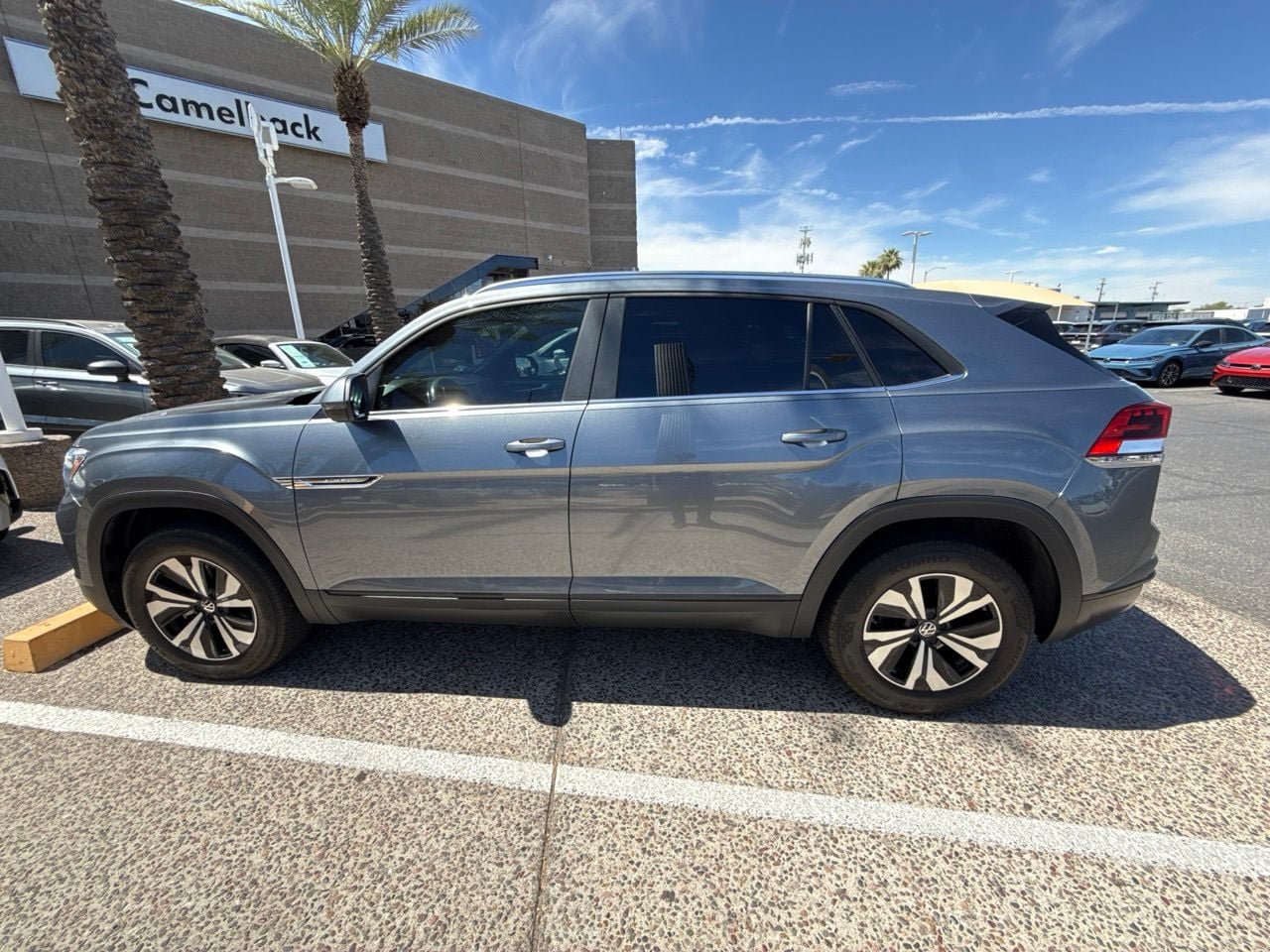 Used 2024 Volkswagen Atlas Cross Sport SE FWD image 9