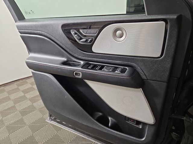 Used 2020 Lincoln Aviator Reserve w/ Equipment Group 201A image 29