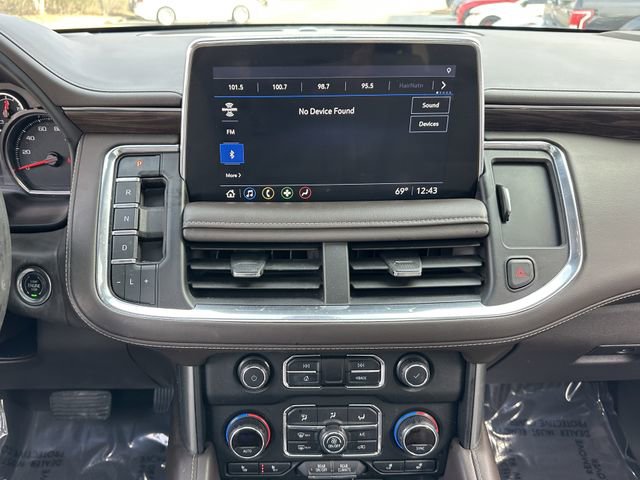 Used 2021 Chevrolet Suburban LT w/ LT Signature Package RWD image 17