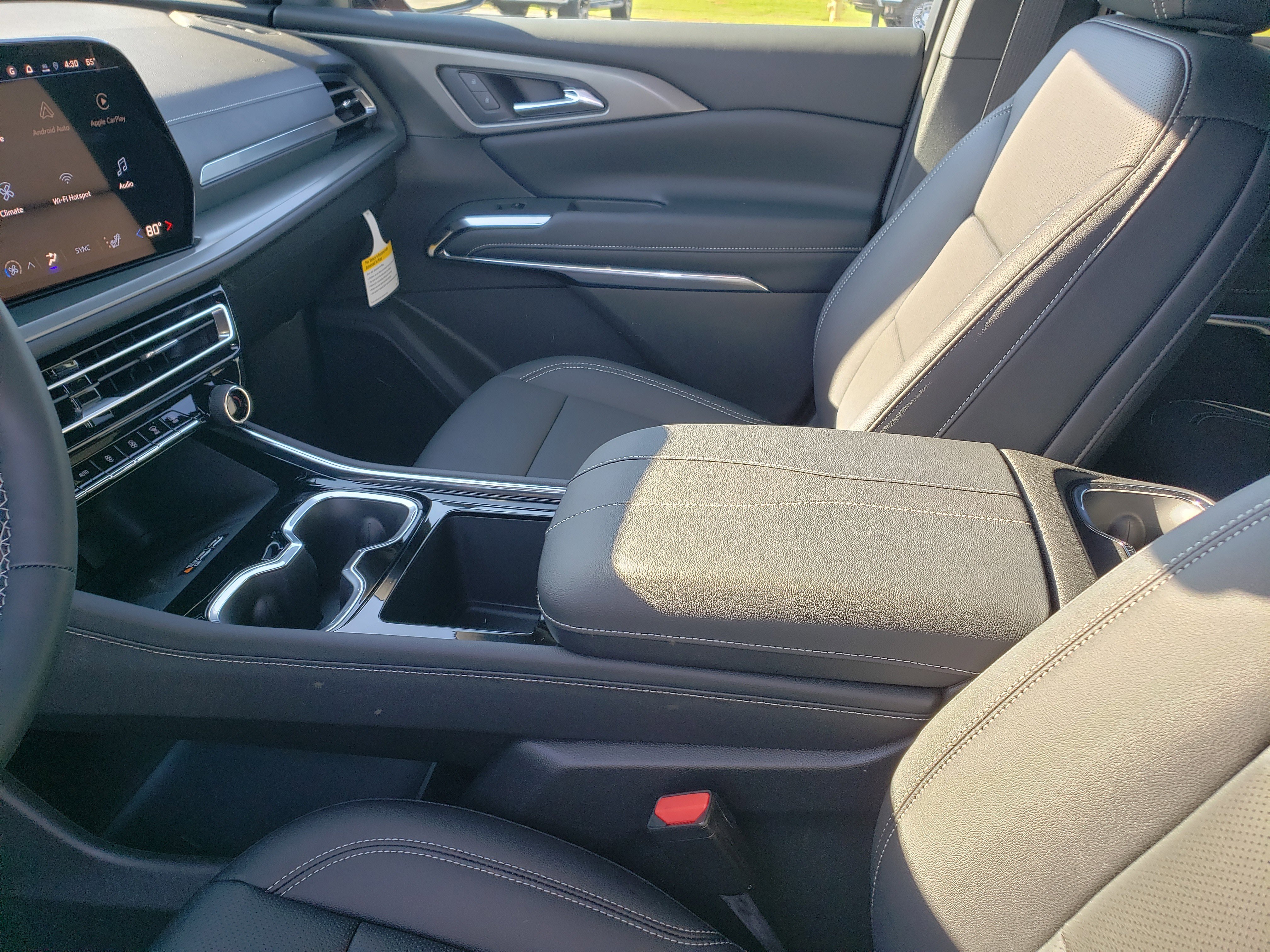 New 2026 Chevrolet Traverse LT w/ Midnight/Sport Edition image 23