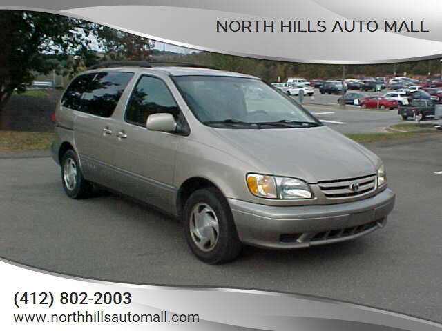 Used 2002 Toyota Sienna LE w/ Symphony Pkg
