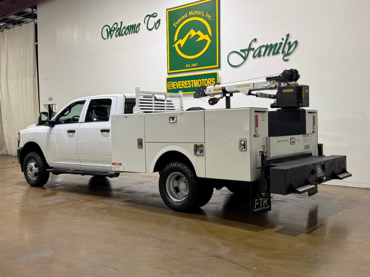Used 2024 RAM 3500 Tradesman AWD/4WD image 6