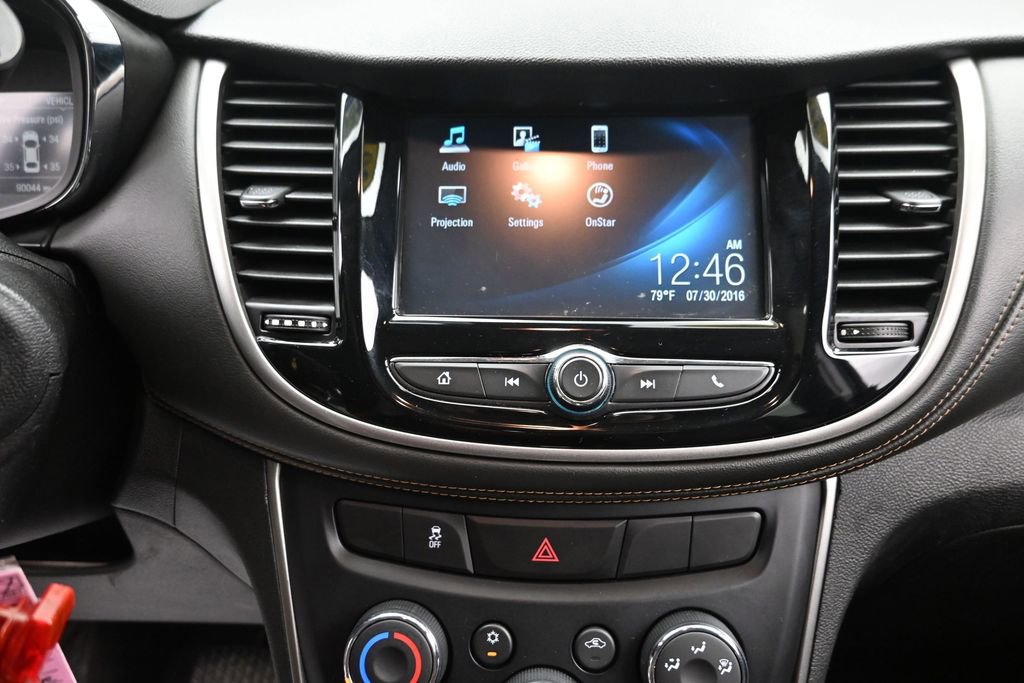 Used 2017 Chevrolet Trax LT AWD/4WD image 8