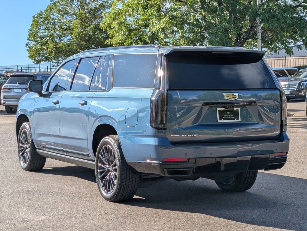 Certified 2025 Cadillac Escalade ESV Sport Platinum AWD/4WD image 3