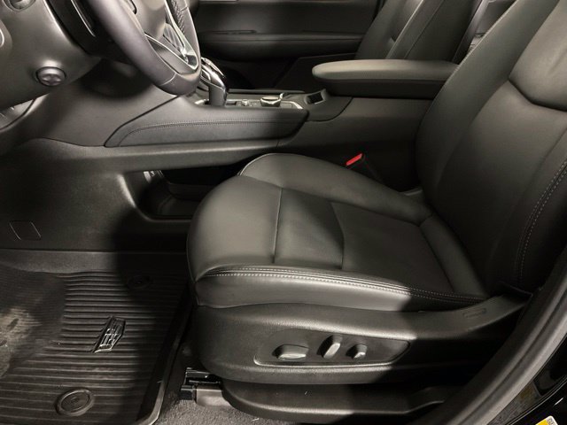 Used 2025 Cadillac XT6 Premium Luxury w/ LPO, Floor Liner Package AWD/4WD image 28