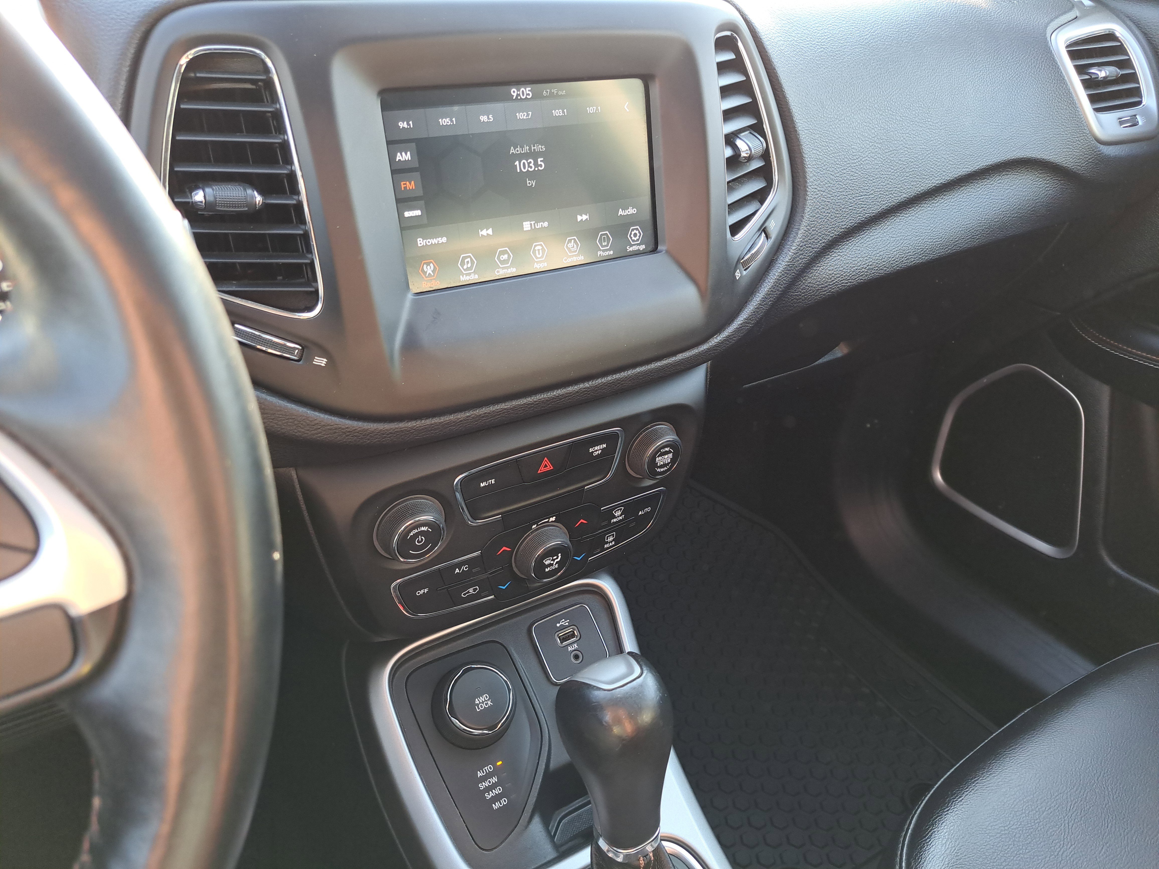 Used 2018 Jeep Compass Latitude w/ Popular Equipment Group image 20