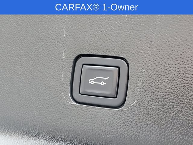 Used 2023 Chevrolet Traverse RS w/ LPO, Floor Liner Package FWD image 33