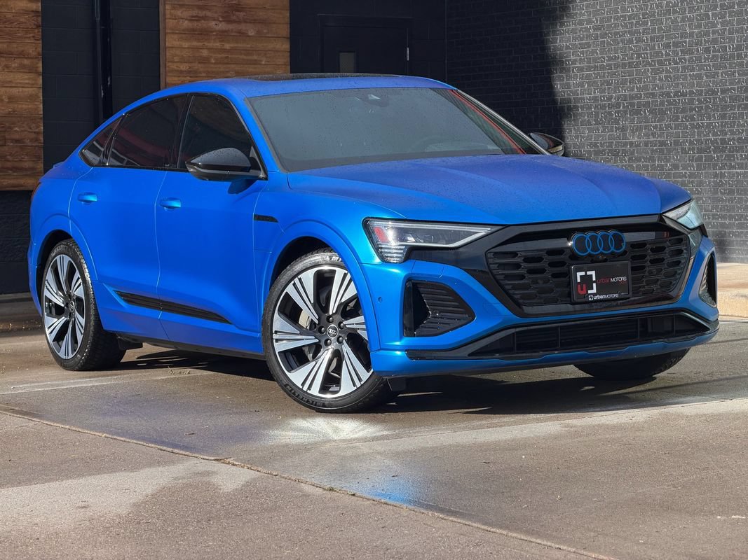 Used 2024 Audi Q8 e-tron Prestige AWD/4WD image 7