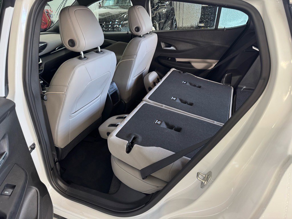 Used 2024 Buick Envista Avenir image 14