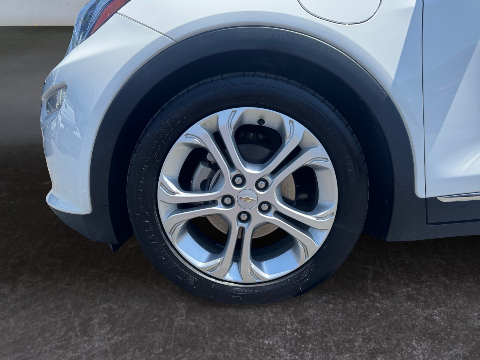 Used 2021 Chevrolet Bolt LT FWD image 14