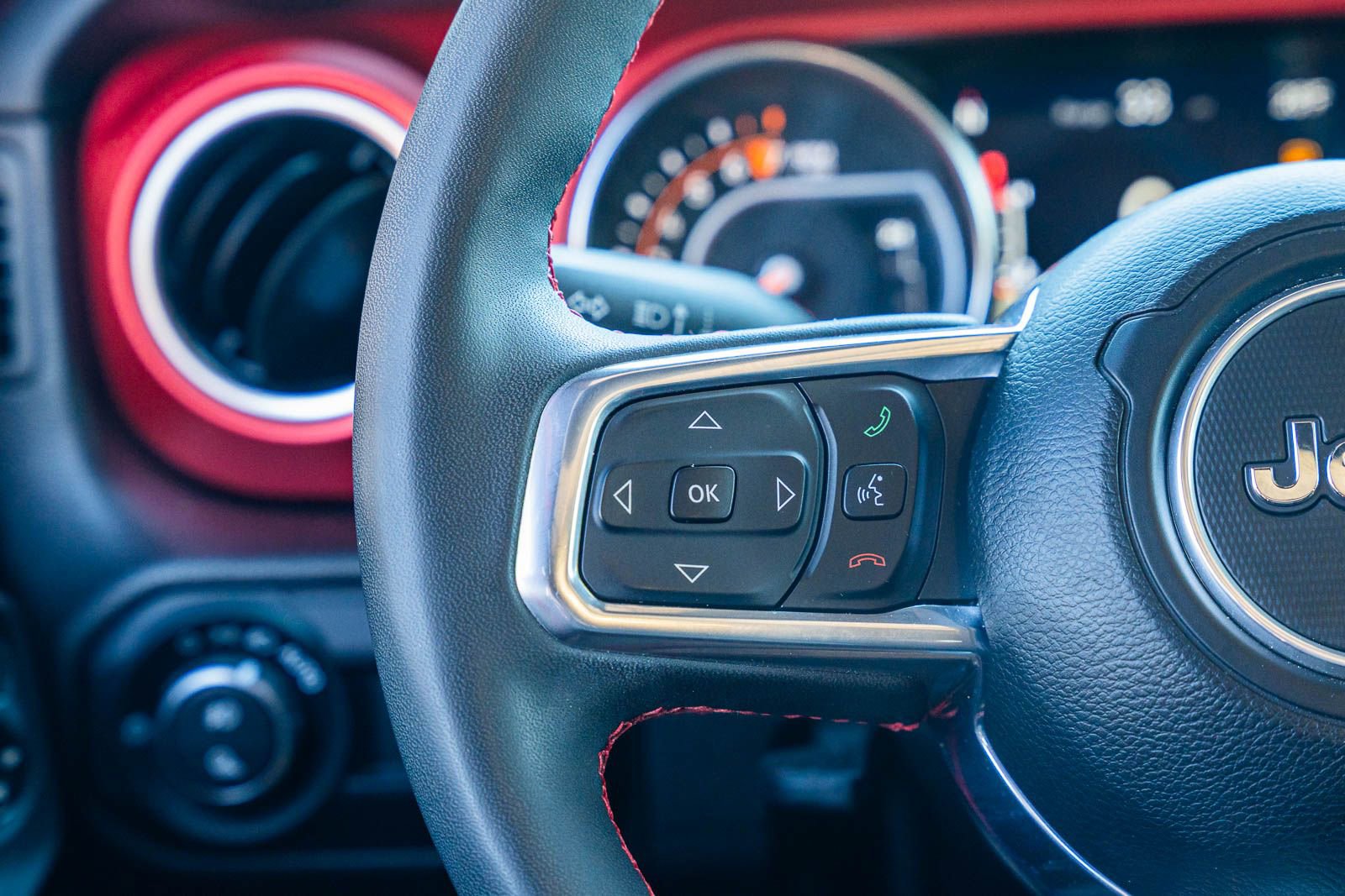 Used 2023 Jeep Gladiator Rubicon w/ LED Lighting Group image 28