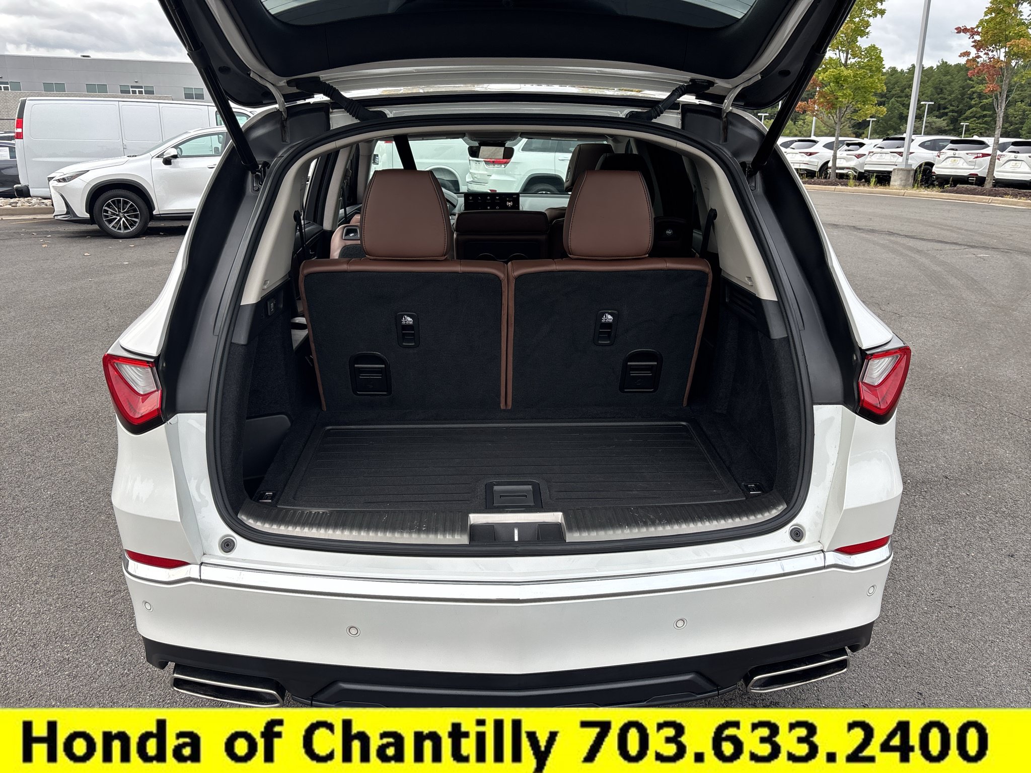 Used 2023 Acura MDX w/ Advance Package AWD/4WD image 28