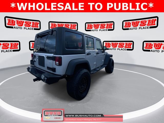 Used 2010 Jeep Wrangler Unlimited Sport image 3