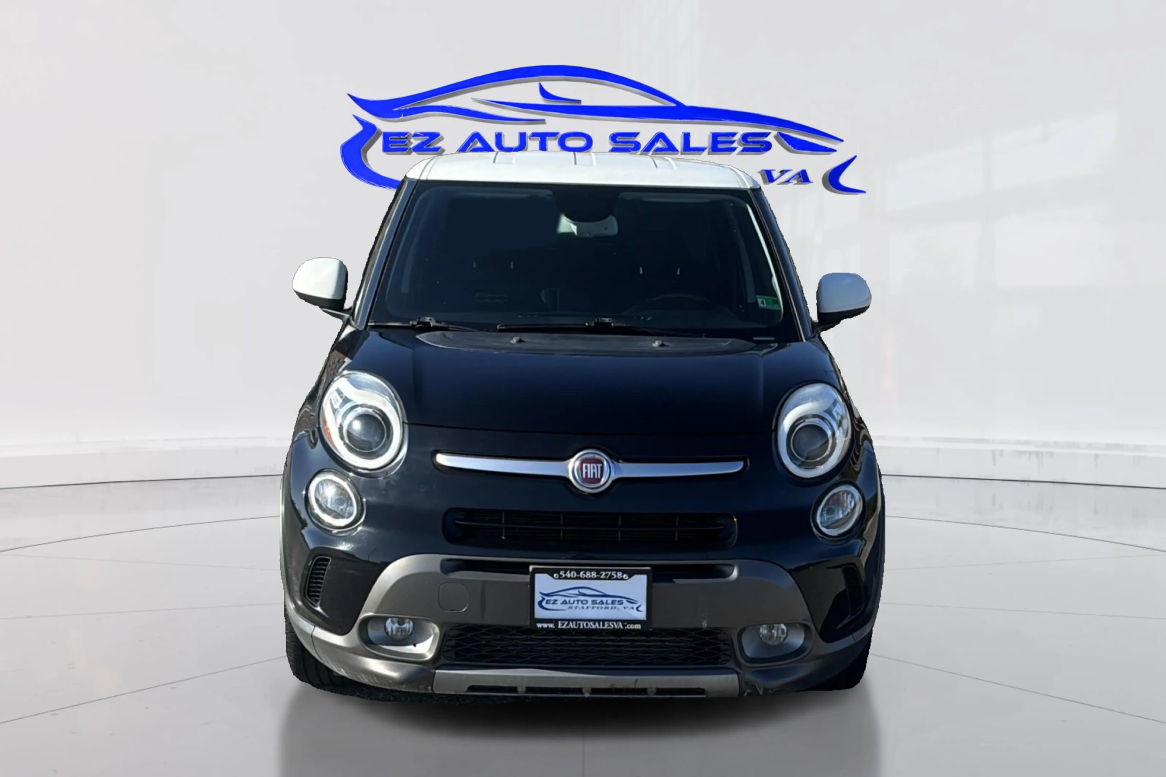 Used 2014 FIAT 500L Trekking w/ Popular Equipment Group image 2