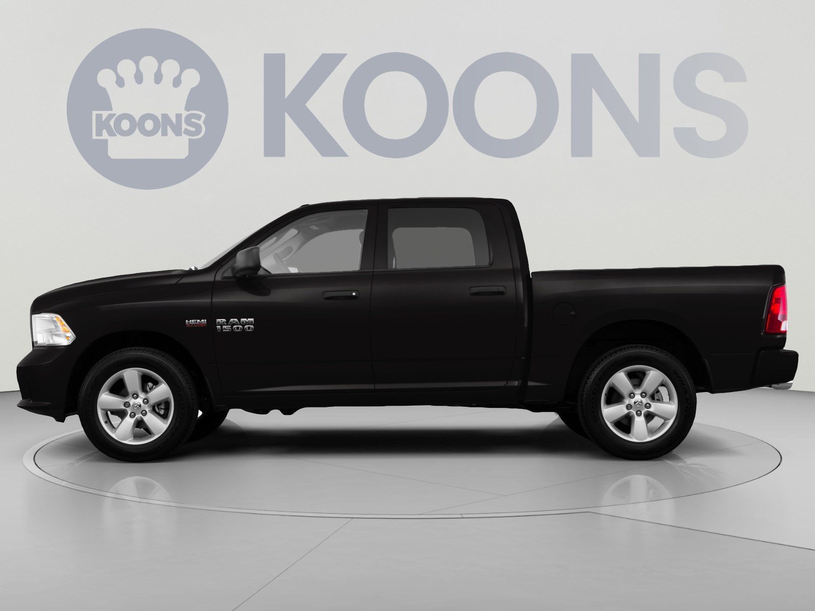 Used 2016 RAM 1500 Express w/ Black Ram 1500 Express Group AWD/4WD image 2