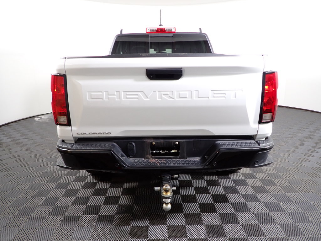 Used 2025 Chevrolet Colorado W/T AWD/4WD image 14