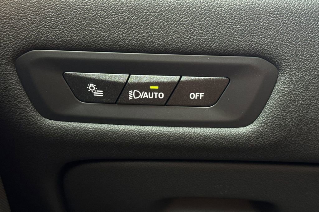 New 2026 BMW X5 sDrive40i w/ Climate Comfort Package image 32