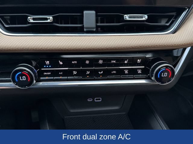 Used 2025 Chevrolet Equinox ACTIV w/ Safety and Technology Package AWD/4WD image 14