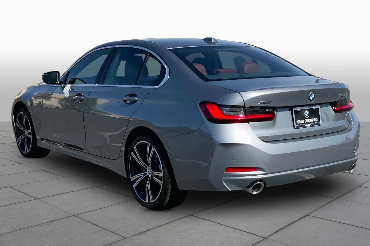 Used 2024 BMW 330i xDrive Sedan w/ Convenience Package AWD/4WD image 11