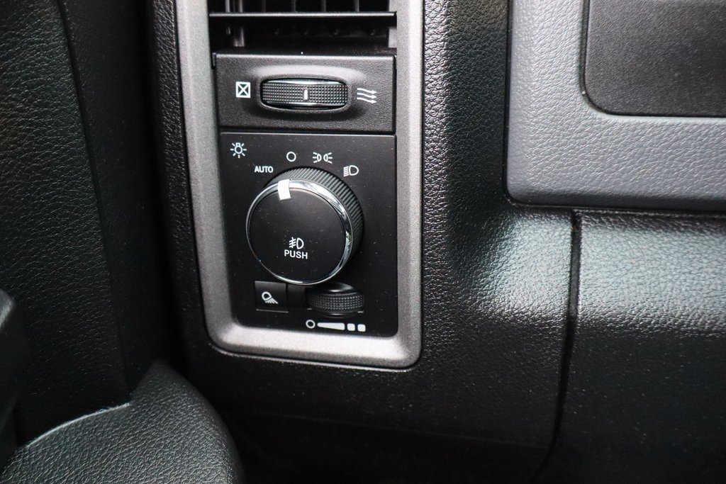 Used 2017 RAM 1500 Express image 13