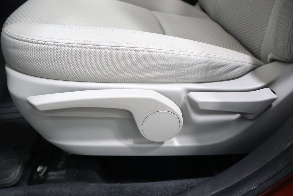 Used 2016 Subaru Forester 2.5i w/ Alloy Wheel Package image 14