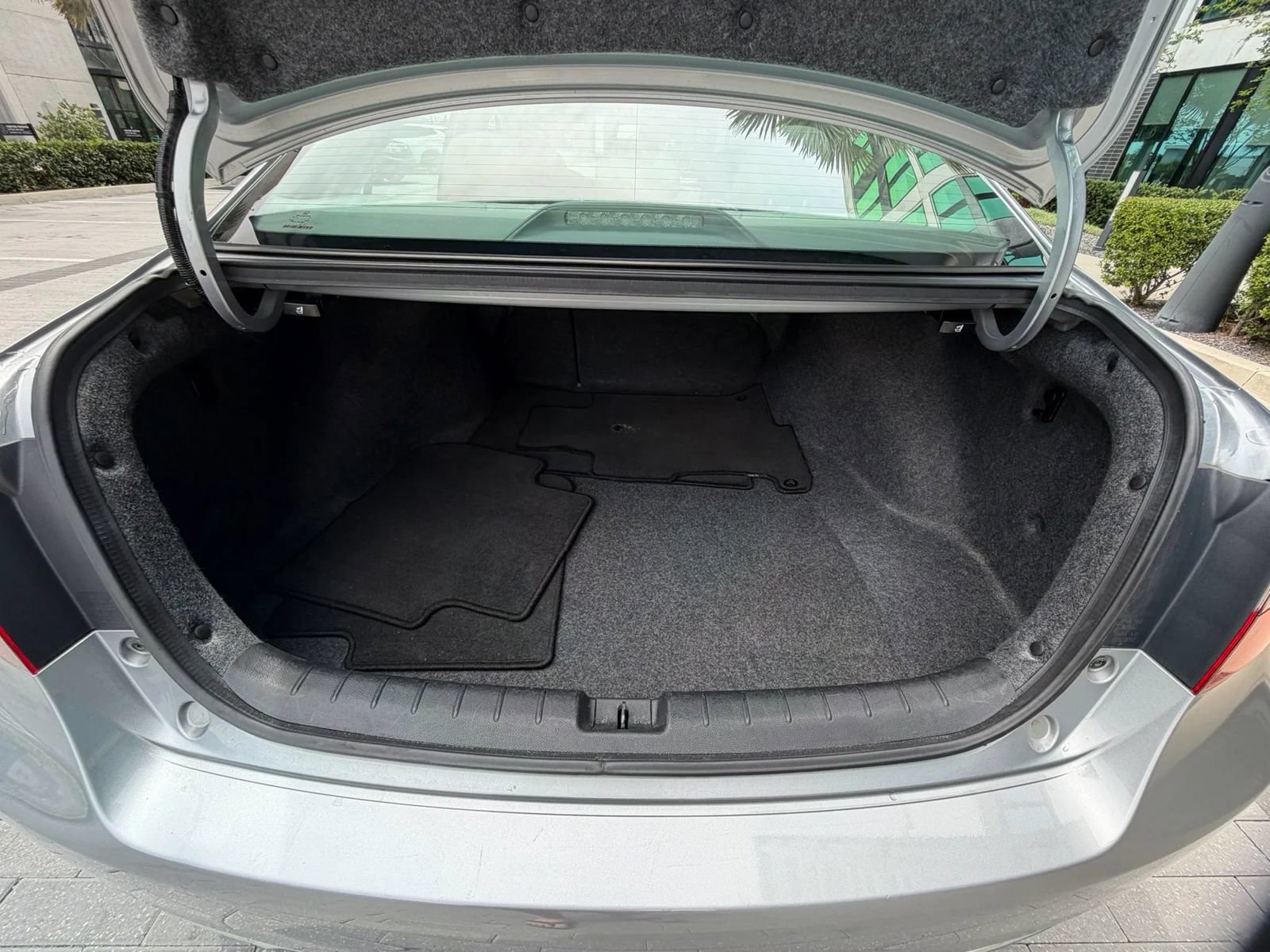 Used 2017 Honda Accord EX-L image 16