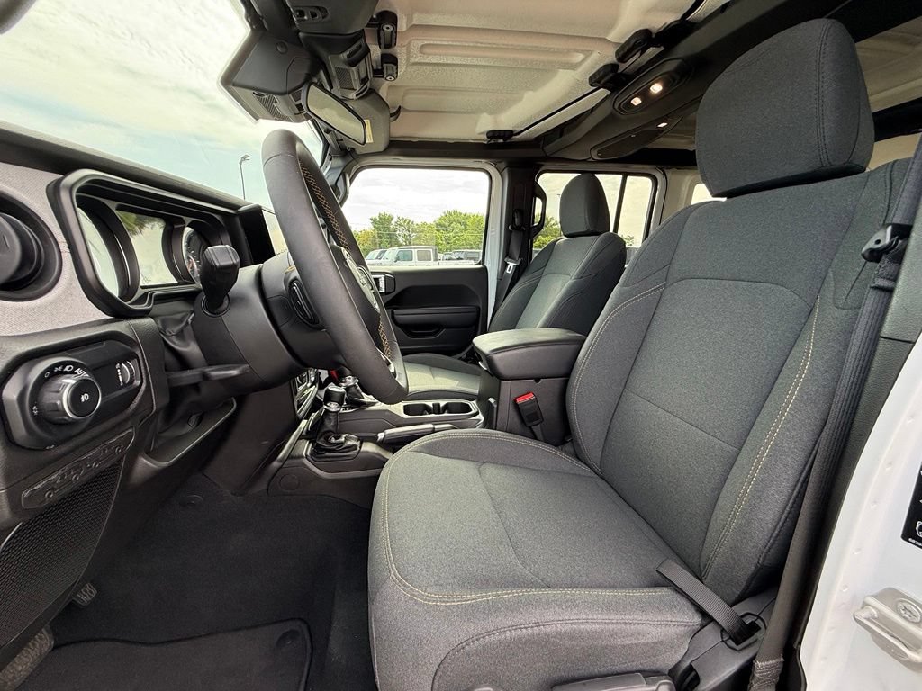Used 2024 Jeep Wrangler Sport AWD/4WD image 23